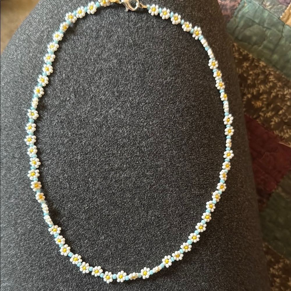 Daisy Beaded Necklace - Blue and White